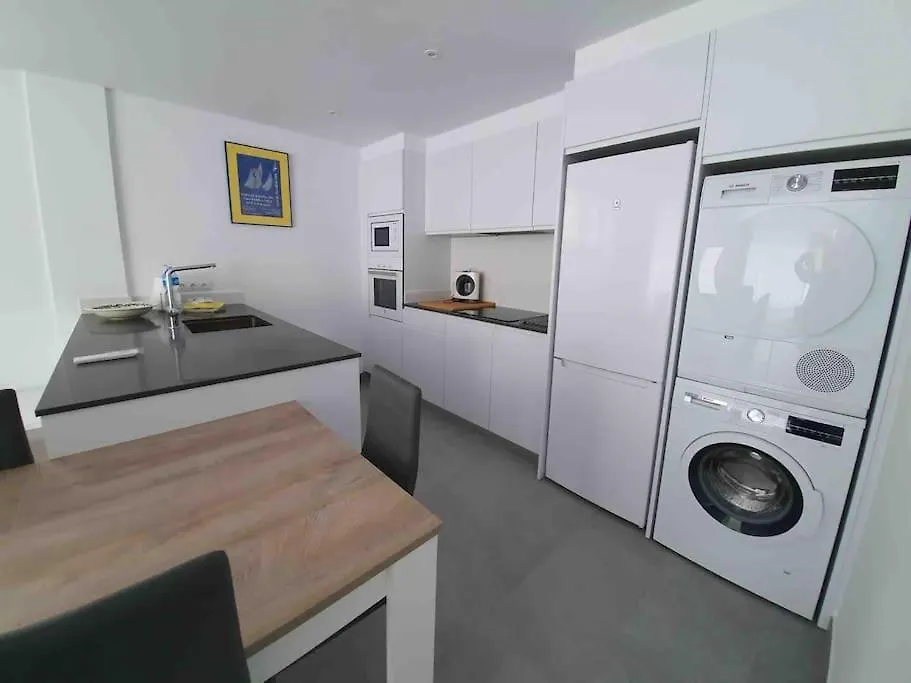 Apartamento Luminoso Planta Baja con terraza a 5 min de la playa Cadaqués