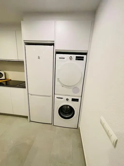 Apartamento Luminoso Planta Baja con terraza a 5 min de la playa Cadaqués